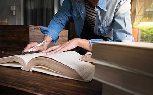 自考本科与统招本科有什么不同? 自考本科与统招本科有什么不同?