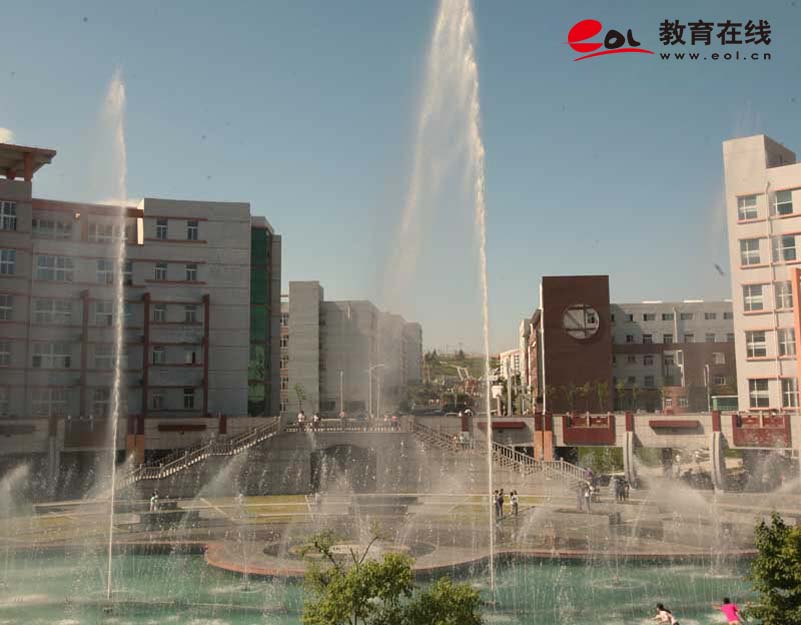 湖北工业大学继续教育学院校园风光
