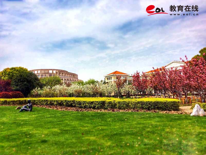 上海立信会计金融学院继续教育学院校园风光