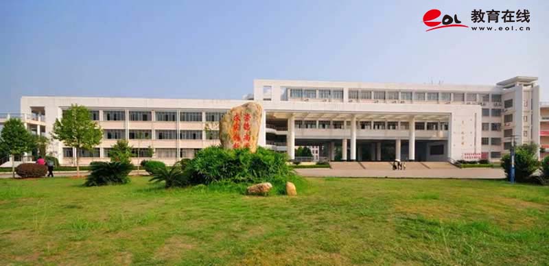 学校校园风光