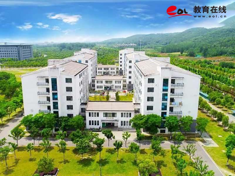 学校校园风光
