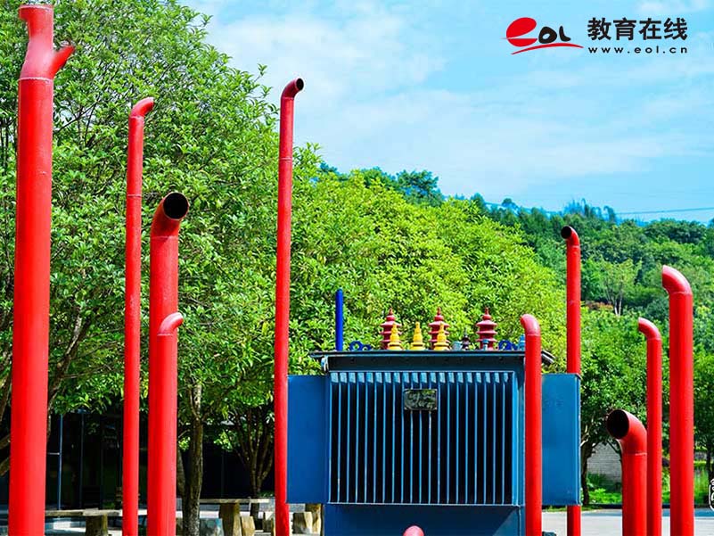 重庆工业职业技术学院继续教育与培训学院校园风光