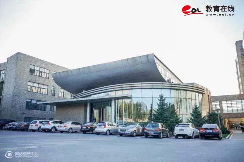 大连工业大学继续教育学院校园风光