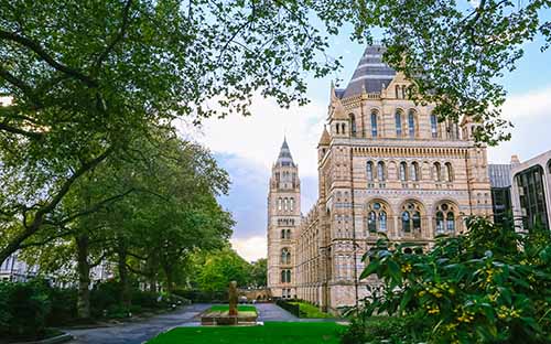 英国曼切斯顿大学留学费用 英国曼切斯顿大学留学费用