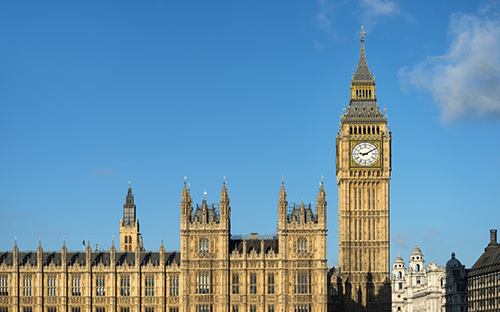 英国大学留学申请需要多少钱 英国大学留学申请需要多少钱